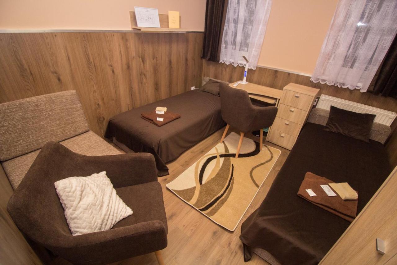 Bed and Breakfast M7 Galéria Panzió à Letenye Extérieur photo